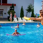 Апартамент Roof Sea View 167,2loznice,4-7 Osob Свети Влас