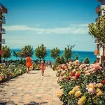 Roof Sea View 167,2loznice,4-7 Osob Свети Влас