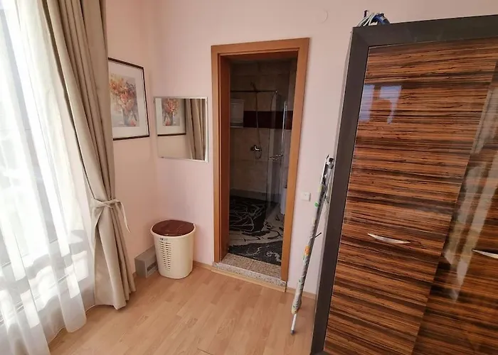 Roof Sea View 167,2loznice,4-7 Osob Sveti Vlas