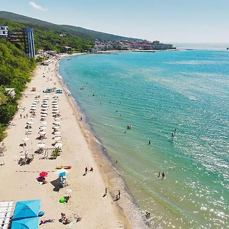 Apartment Roof Sea View 167,2loznice,4-7 Osob Sveti Vlas