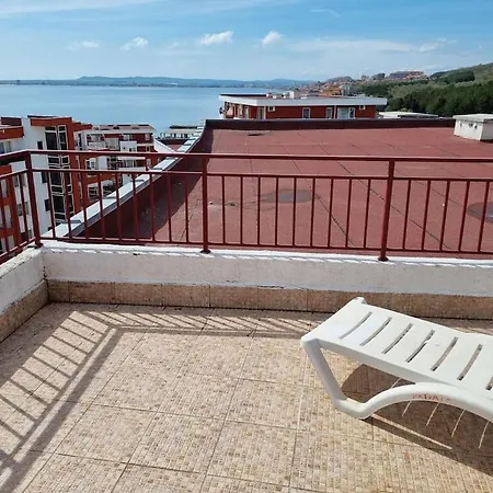 Apartment Roof Sea View 167,2loznice,4-7 Osob Sveti Vlas